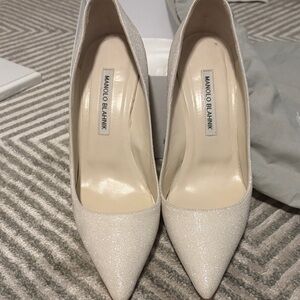 Manolo Blahnik Sparkling Ivory Pointed-Toe Pumps